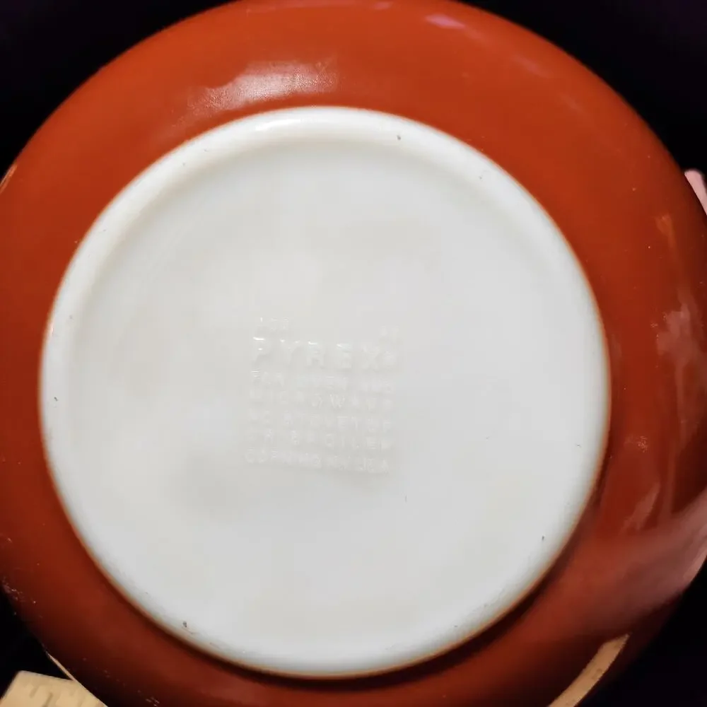 4 vintage Pyrex Autumn Harvest mixing bowls
